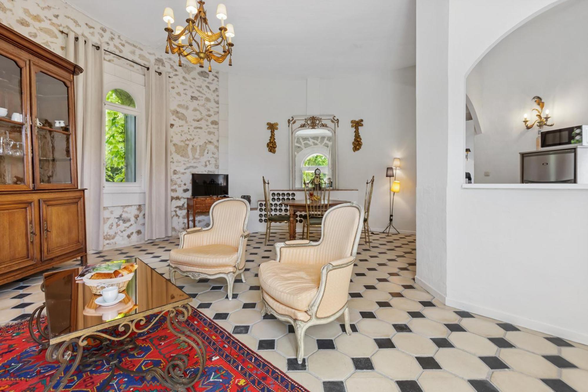 Aparthotel Chateau Hermitage De Combas Servian Pokoj fotografie